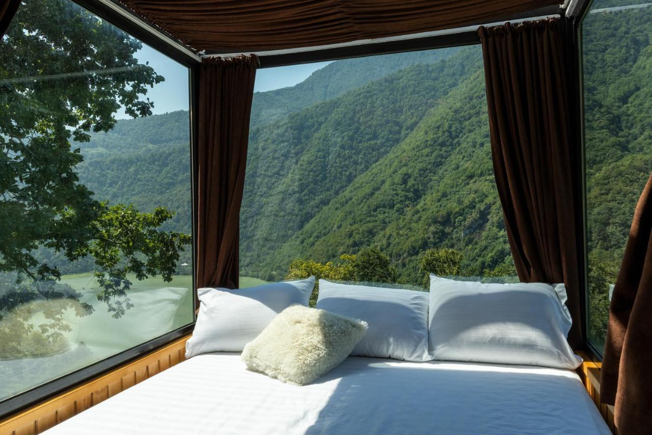 Woodpecker Ვუდფექერი Villa Batumi Exterior foto