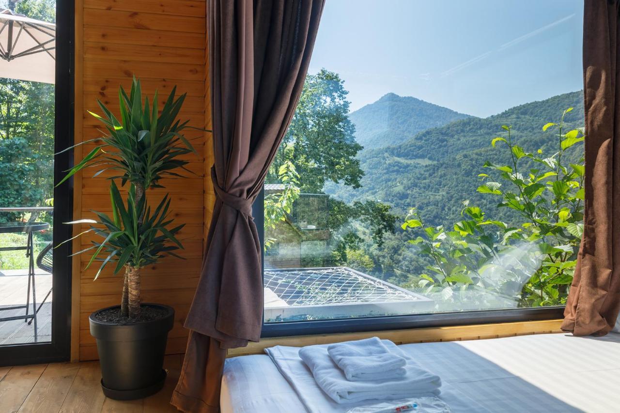 Woodpecker Ვუდფექერი Villa Batumi Exterior foto